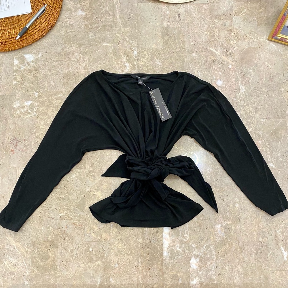 Banana Republic Black Tie Waist Top Size XS NWT